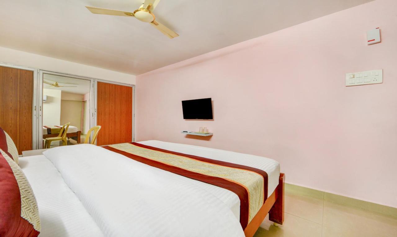Hotel Grand Park - Near Alrport